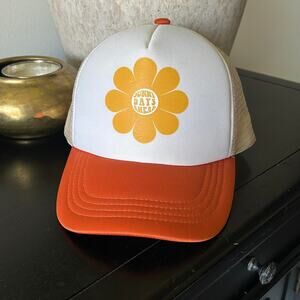 Sunny days Daisy Flower Floral orange white yellow Snapback Trucker Hat